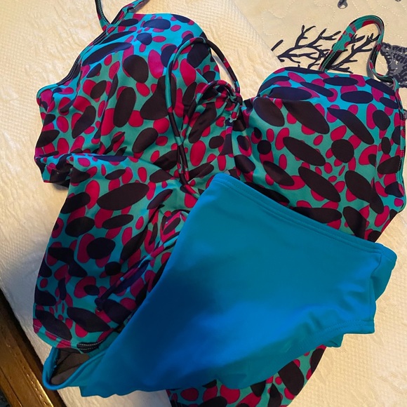 Victoria Secrets Vintage - Picture 1 of 9